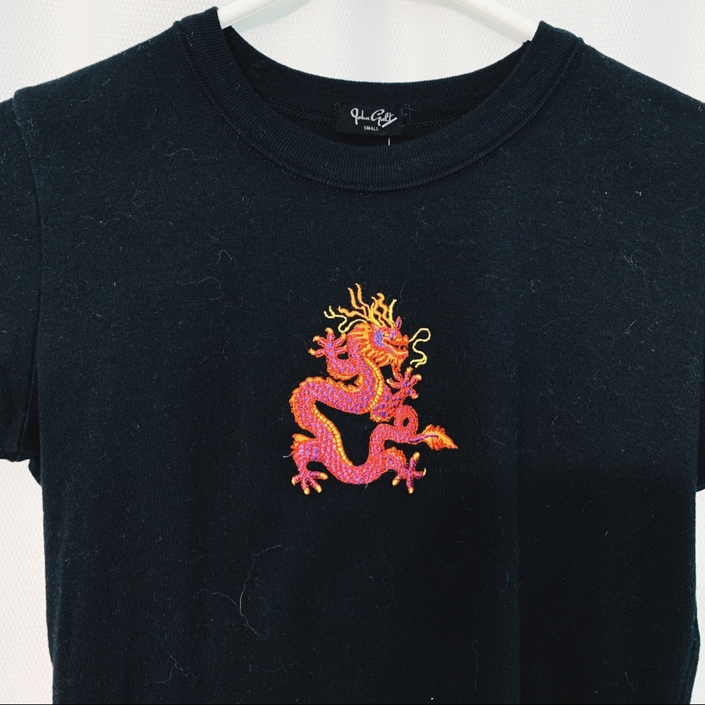NWT brandy melville dragon ashlyn top - Picture 2 of 4